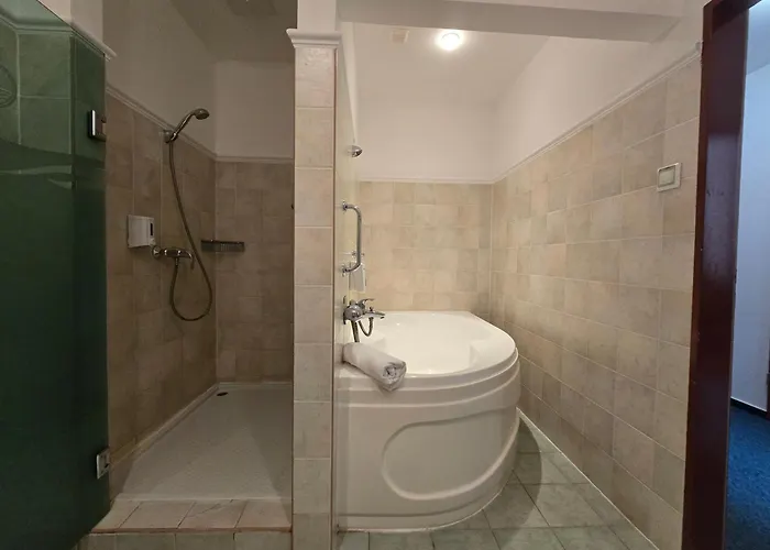 דירה Wellness Relax W Spa, Pool & Ac