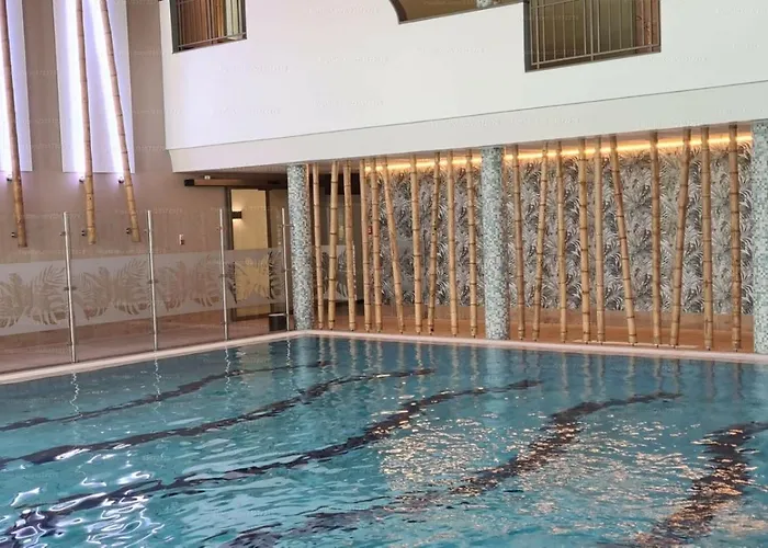 Wellness Relax W Spa, Pool & Ac זלקרוס