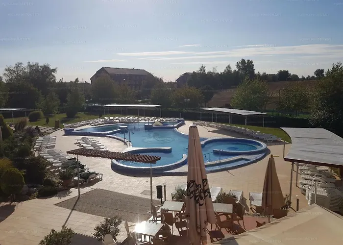 Wellness Relax W Spa, Pool & Ac דירה *