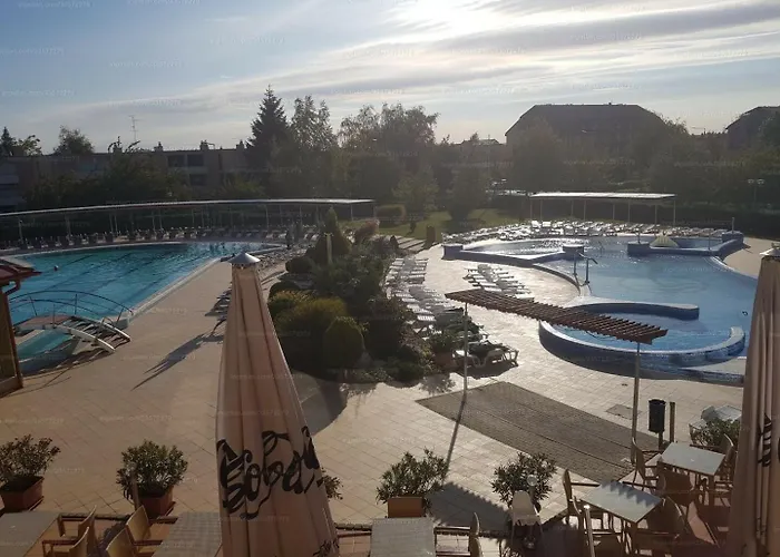 Wellness Relax W Spa, Pool & Ac