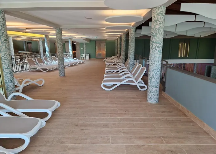 Wellness Relax W Spa, Pool & Ac דירה